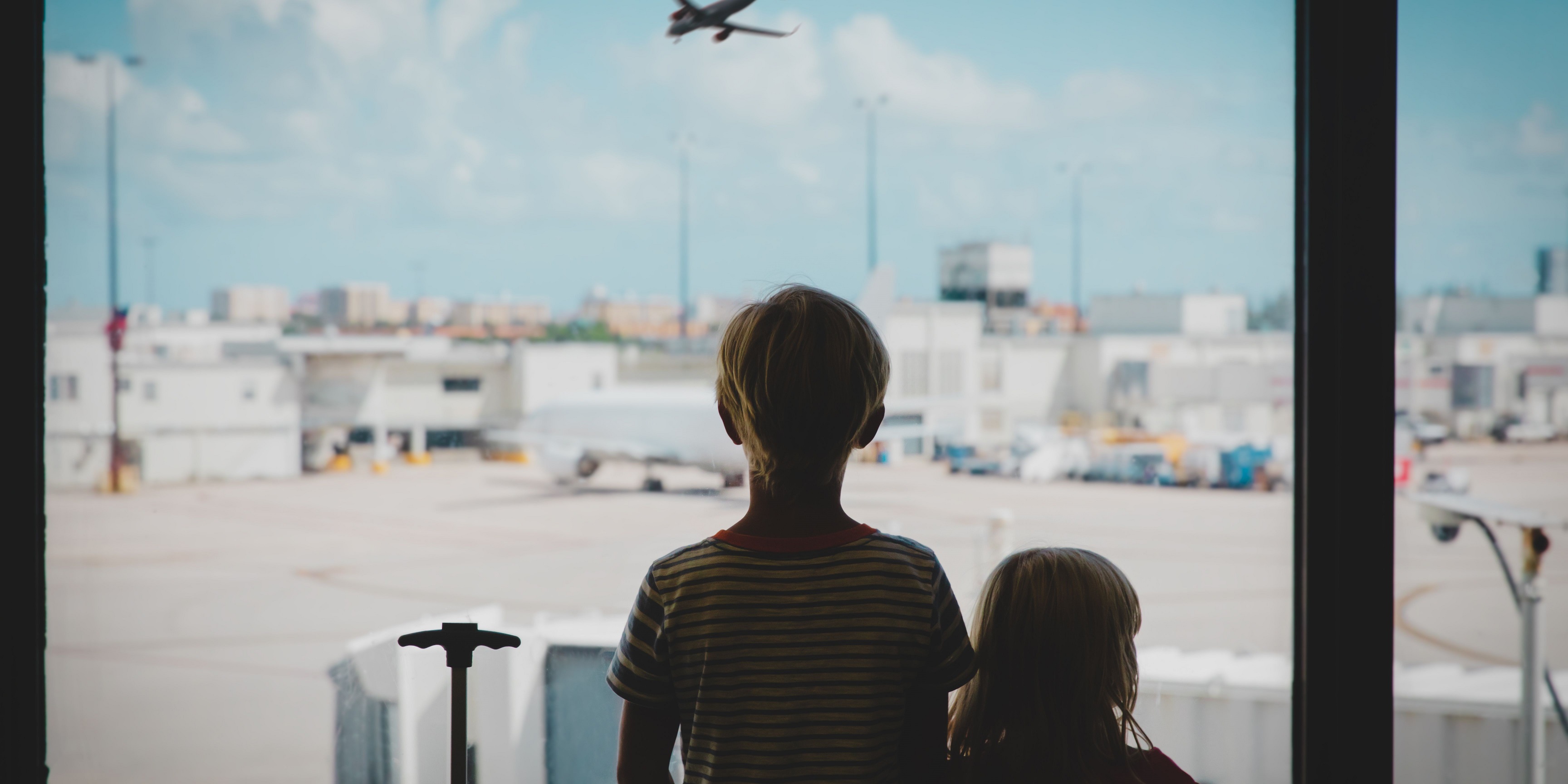 wyjazd dziecka za granicę a zgoda rodzica